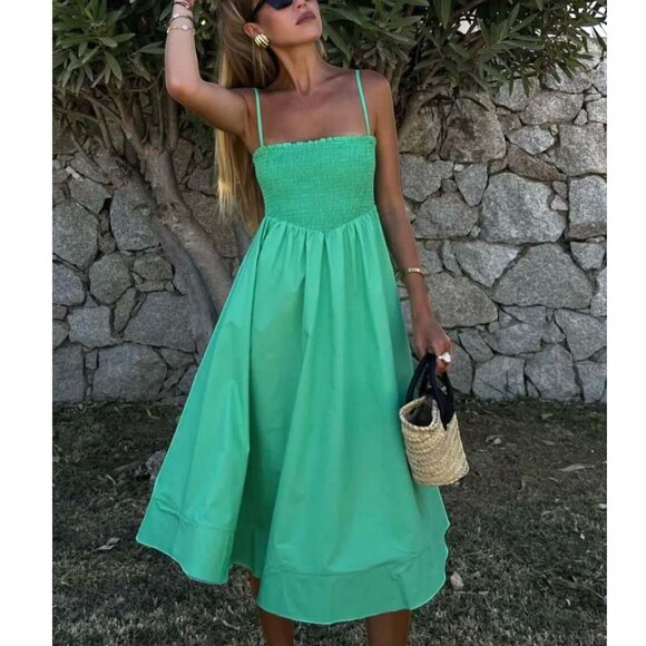 Collective The Label Gracie Smocked Midi Dress - Picture 1 of 10